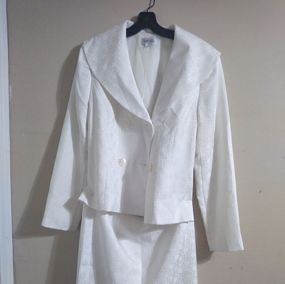 2 lady suit
